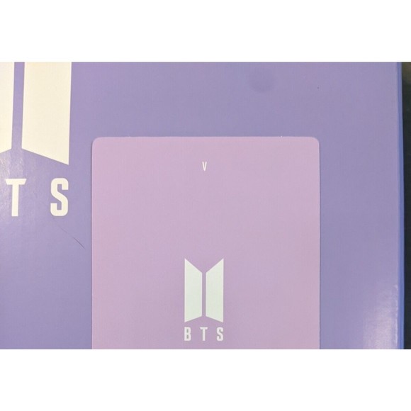 Photo card V Kim Taehyung BTS from OFFICIAL MERCH BOX Army Room DIY- Car… - Picture 6 of 6